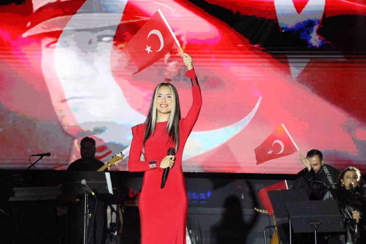 Hande Ünsal'dan Amasya'da Cumhuriyet Konseri