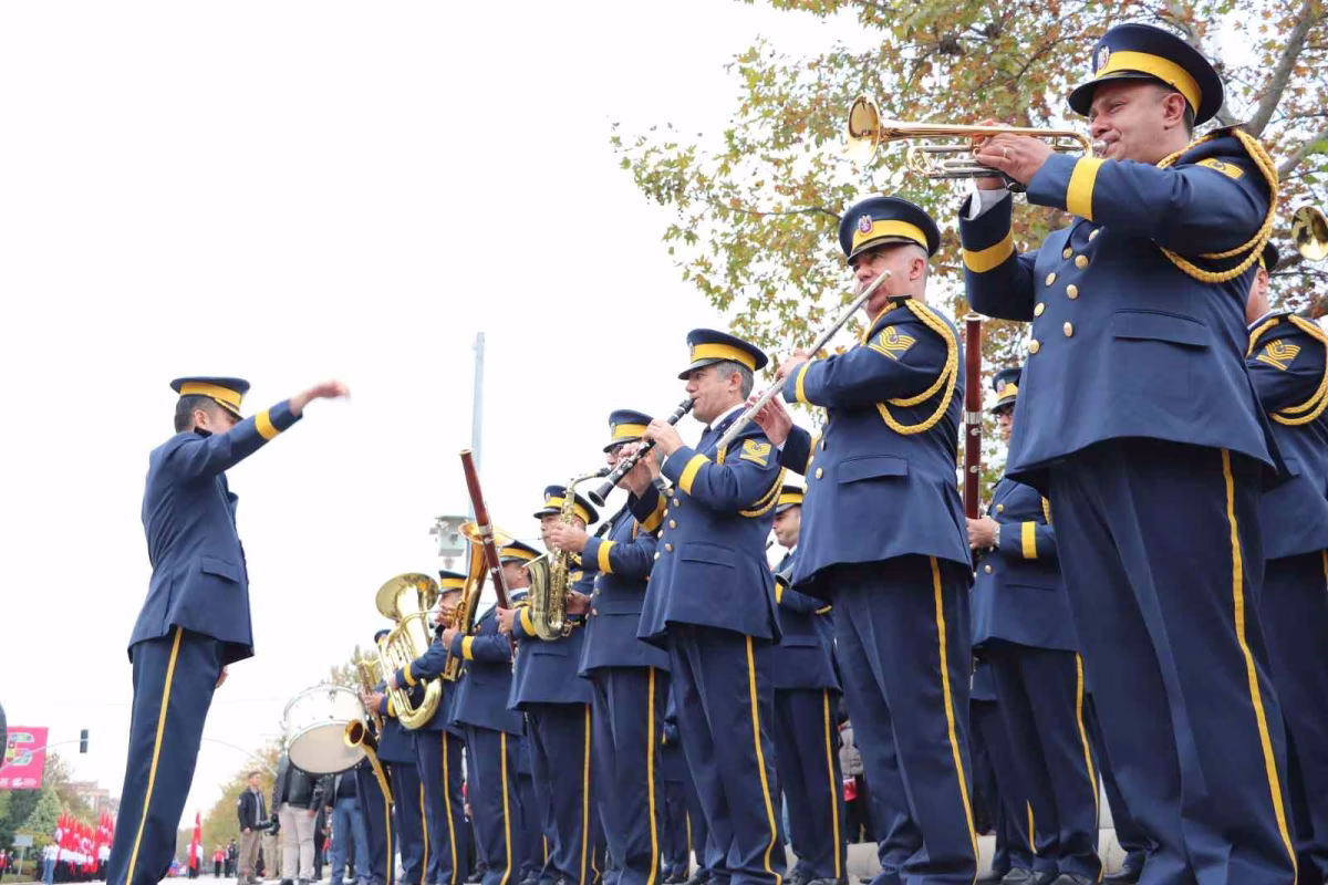 Komandolardan Cumhuriyet Bayramı'nda nefes kesen gösteri