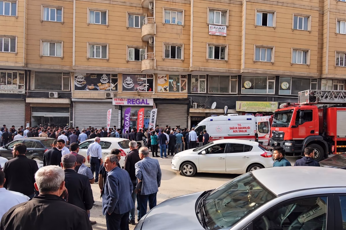 Mardin'de Asansör Kabini Çöktü: 2 İşçi Yaralı