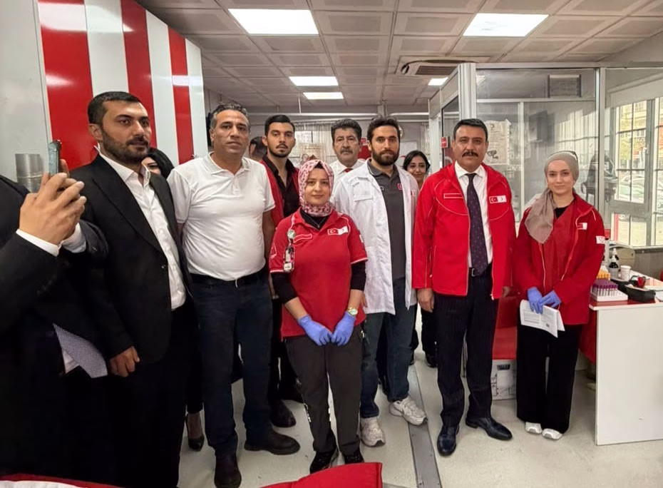 MHP'den 29 Ekim'de anlamlı kan bağışı