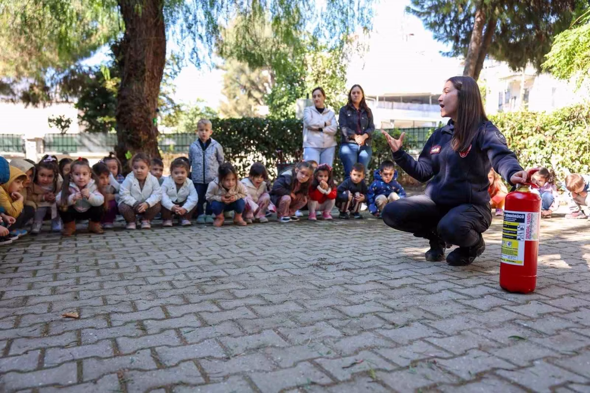Miniklere Aydın'da Yangın Güvenliği Eğitimi