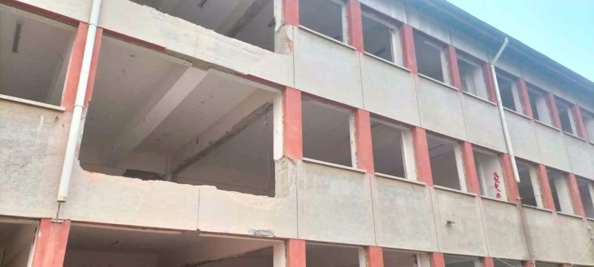 44 Yıllık Okulda Güçlendirme Çalışmaları Başladı
