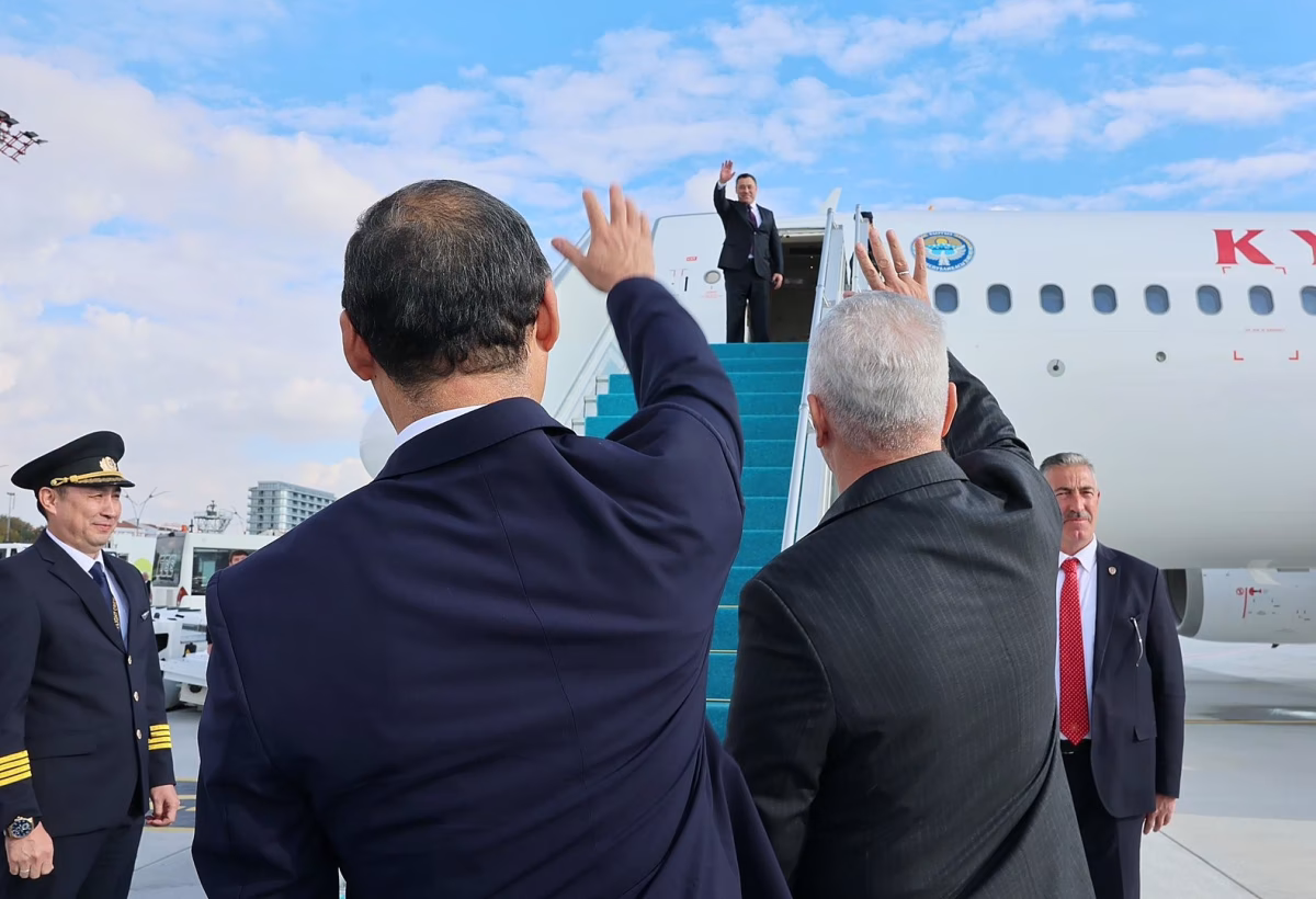 Bakan Bolat iki lideri Ankara'da uğurladı