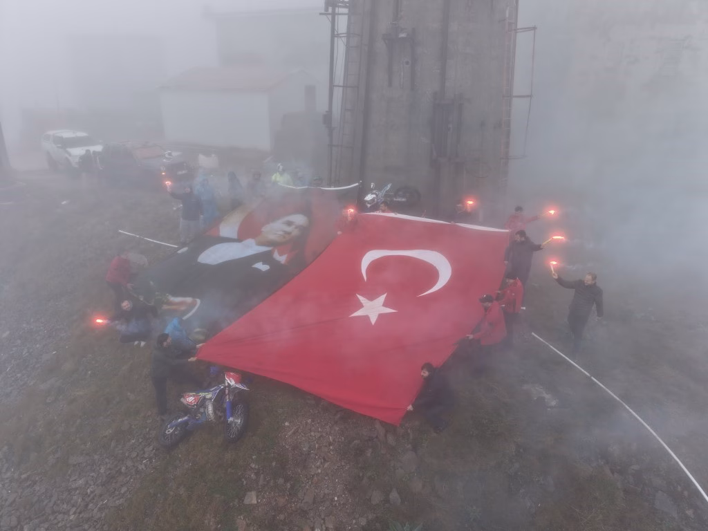 Kartepe'de Cumhuriyet Coşkusu Zirveye Taşındı
