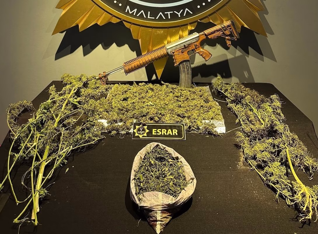 Malatya'da uyuşturucu operasyonu: 2 kilo esrar!