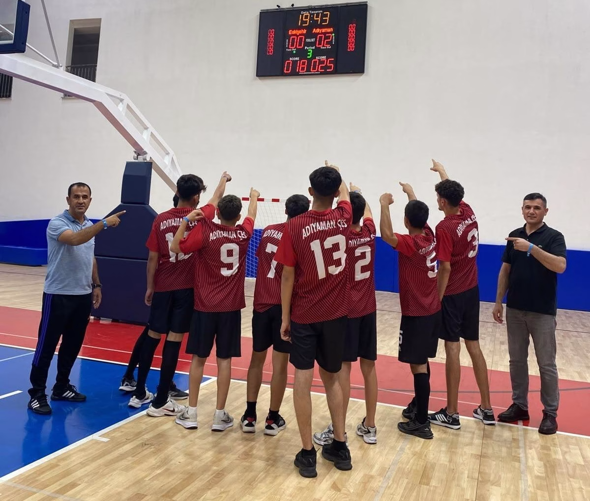 Adıyamanlı çocuklar yarı finale yükseldi