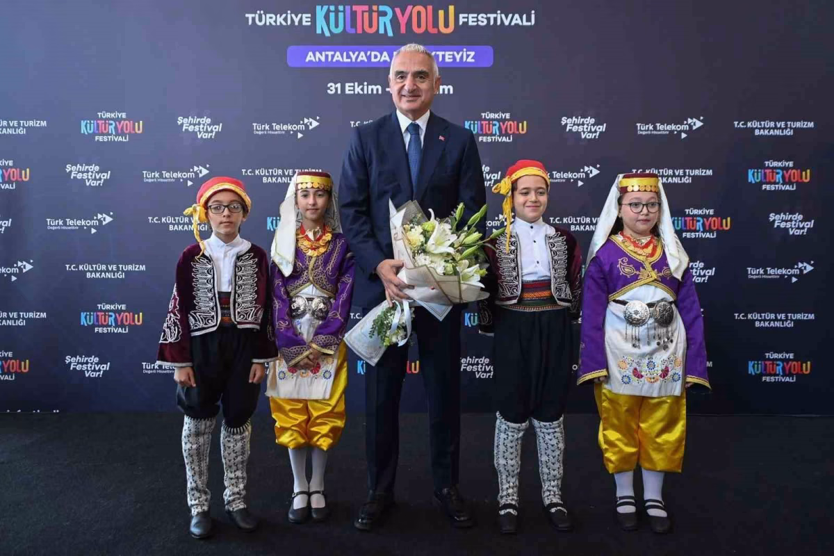 Antalya Kültür Yolu Festivali coşkuyla başladı