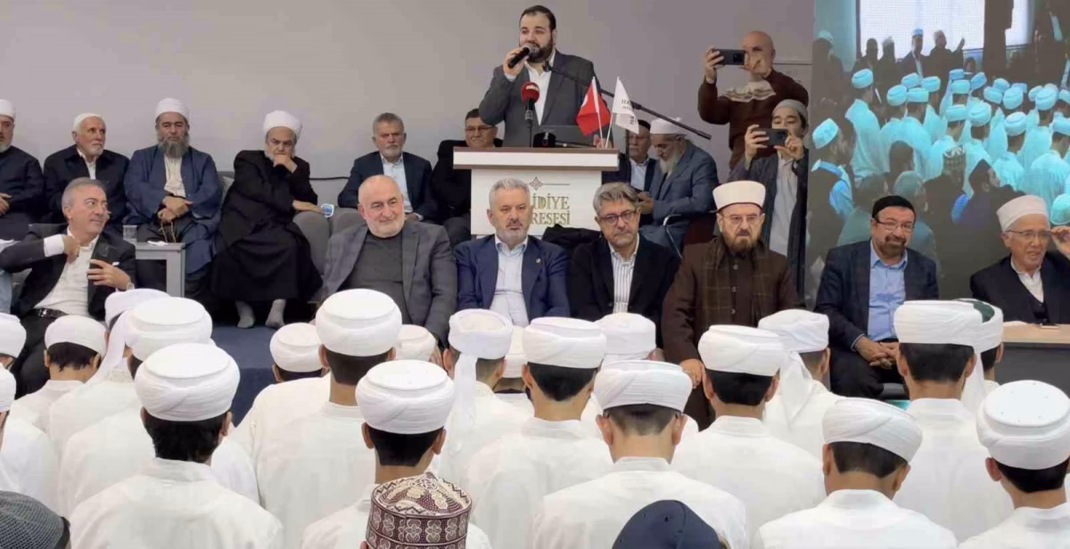 Arnavutköy'de 49 hafız törenle icazet aldı