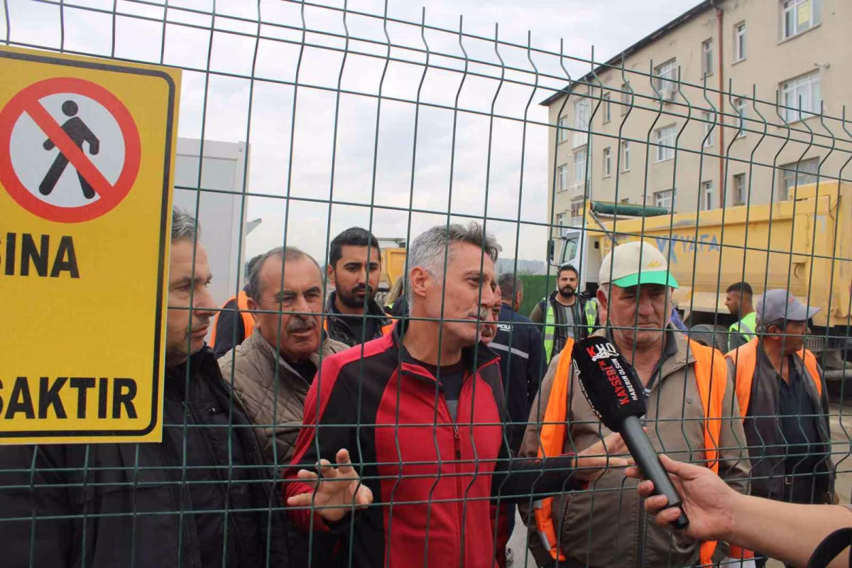 Kayseri'de Maaşını Alamayan İşçiler Eylem Yaptı