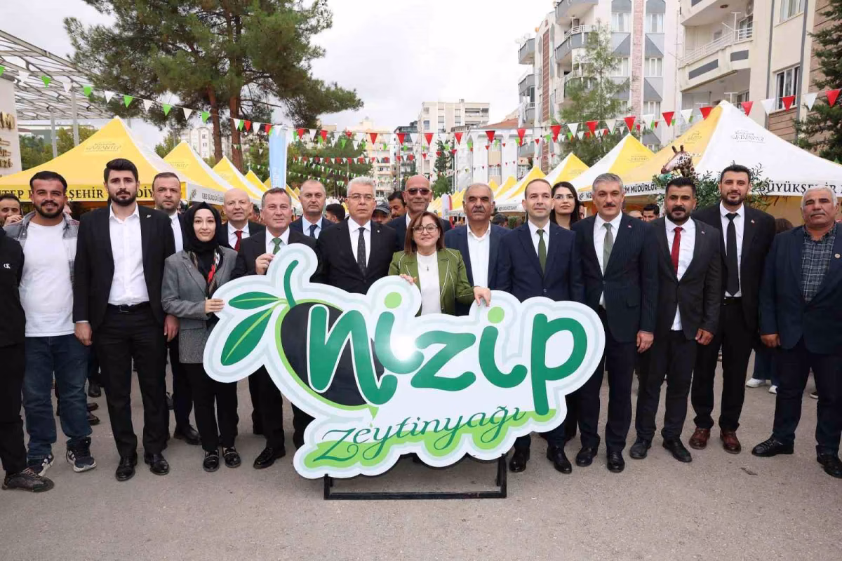 Nizip Zeytin Festivali 100. Yıl Coşkusuyla Başladı