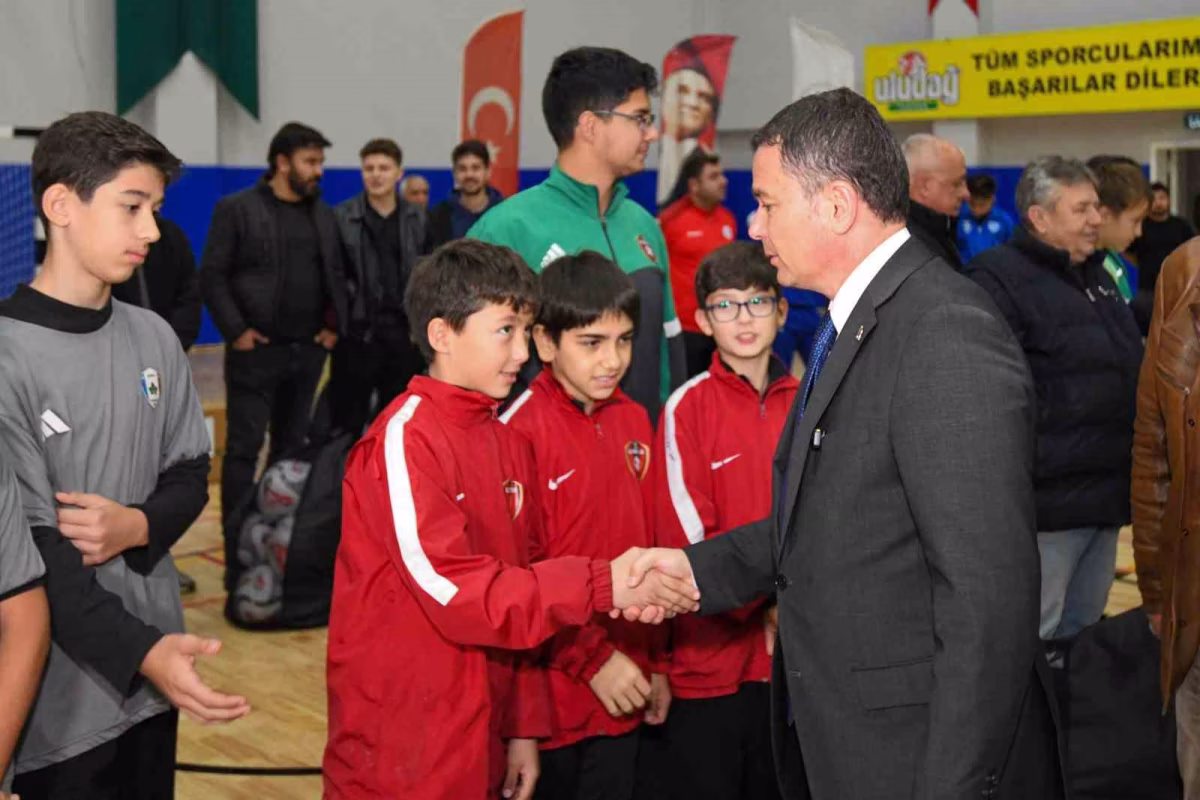 Osmangazi’den Amatör Kulüplere Büyük Destek