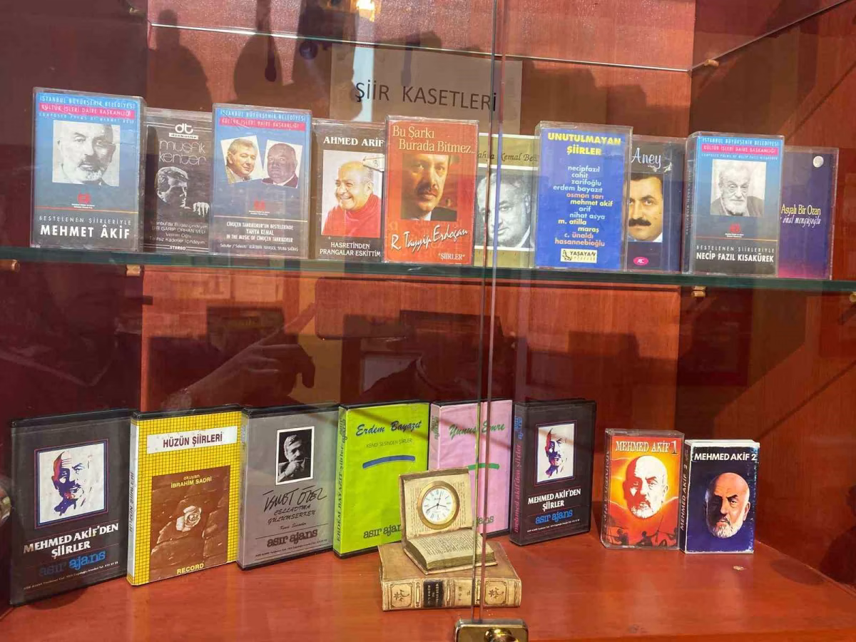 Şair ve Yazarlar Evi Müzesi açıldı